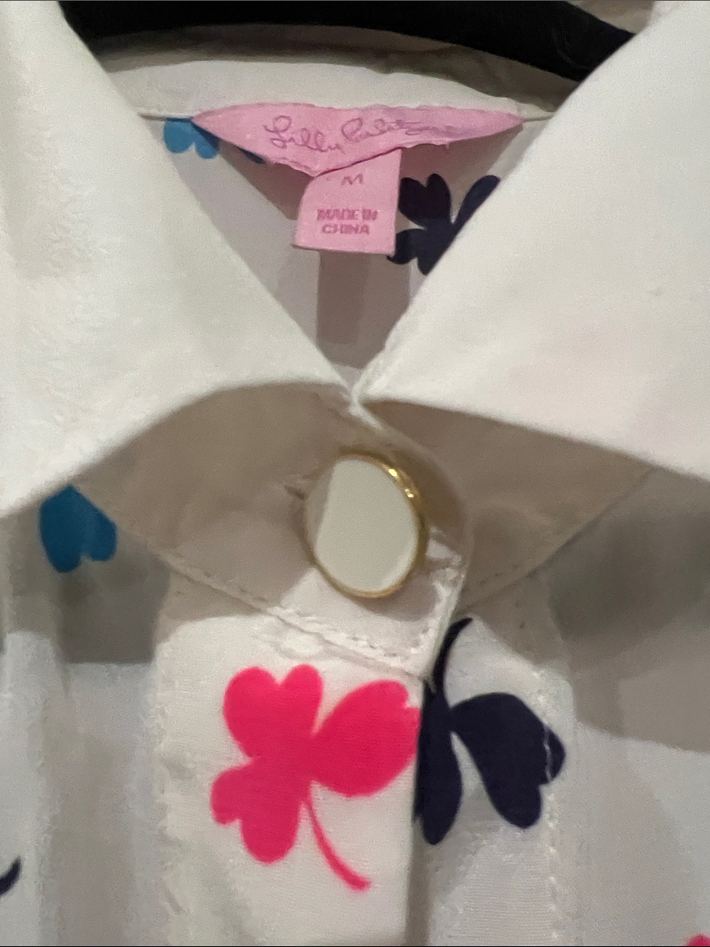 Sleeveless Collared Blouse with Colorful Clover Print Lilly Pulitzer - Picture 3 of 4
